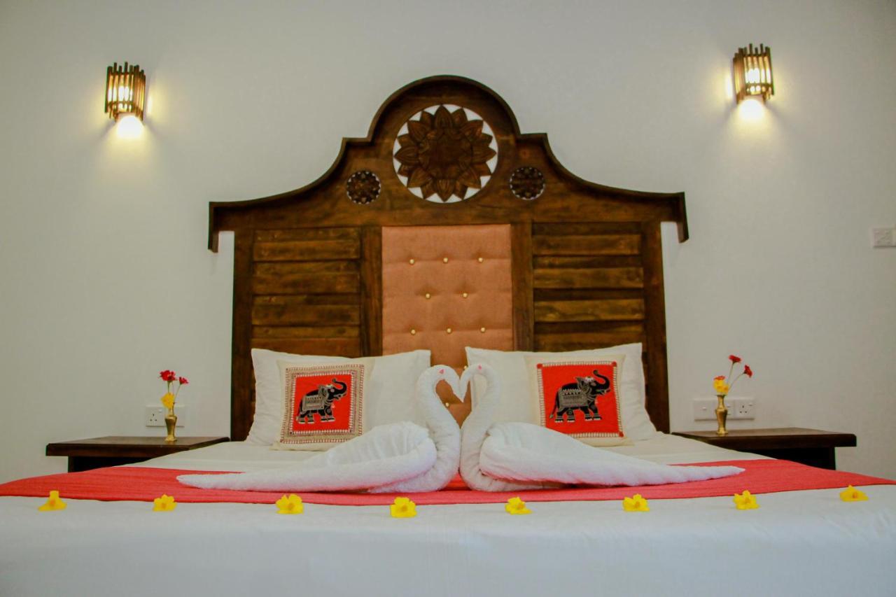 Manike Lodge Habarana Bagian luar foto