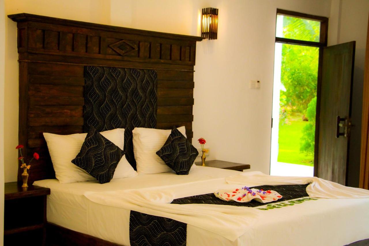 Manike Lodge Habarana Bagian luar foto