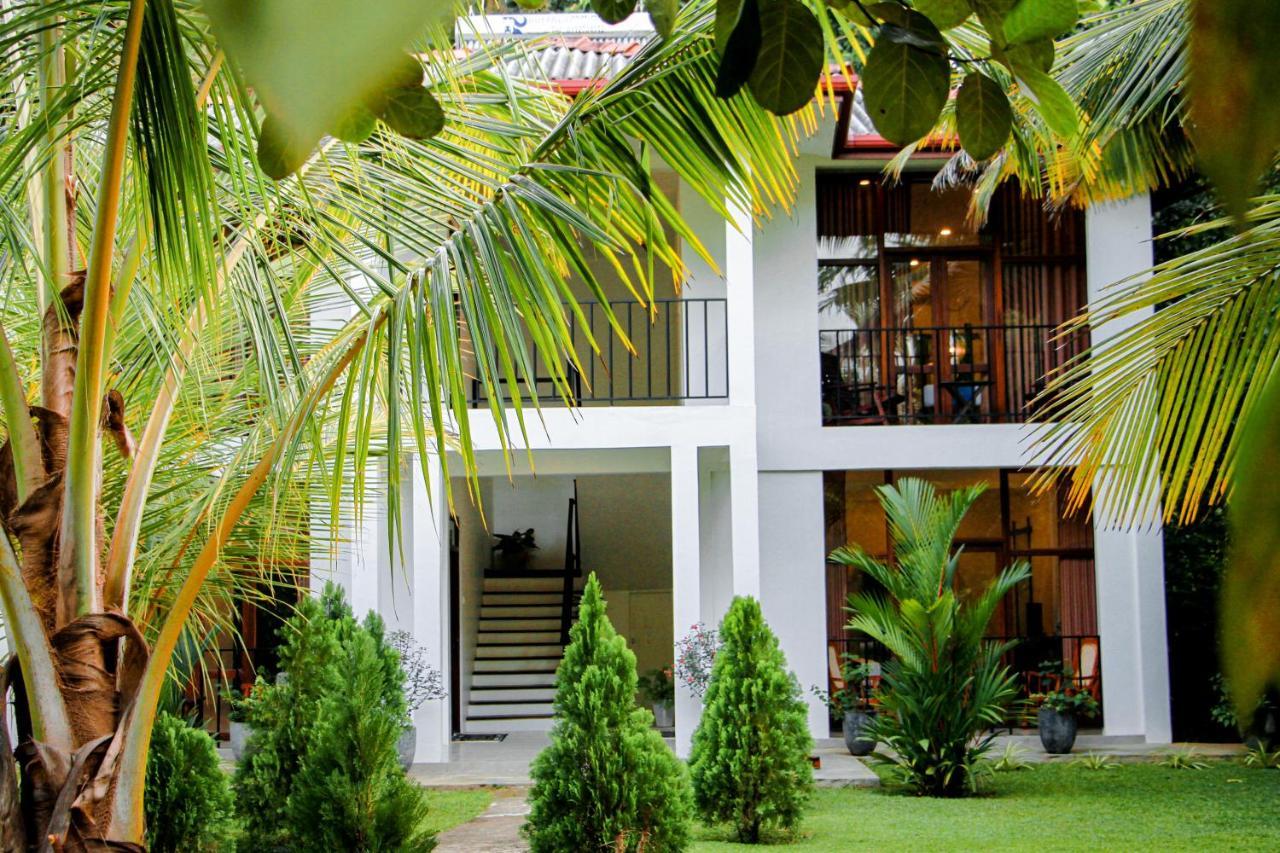 Manike Lodge Habarana Bagian luar foto