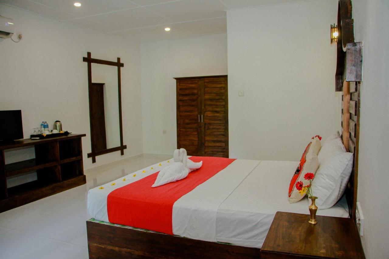 Manike Lodge Habarana Bagian luar foto