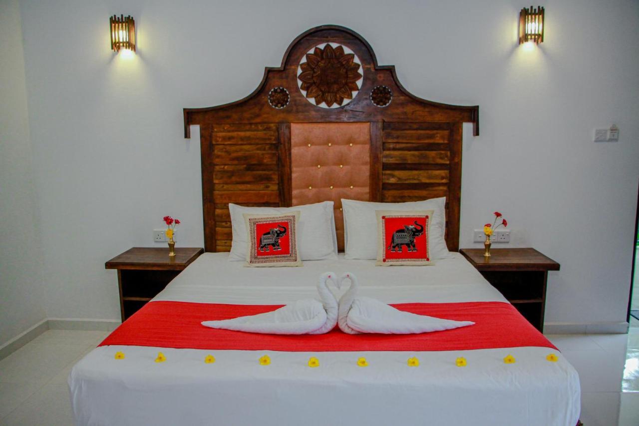 Manike Lodge Habarana Bagian luar foto